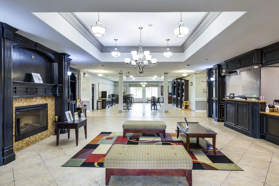 La Quinta Inn & Suites by Wyndham Livingston hotel detail image 6