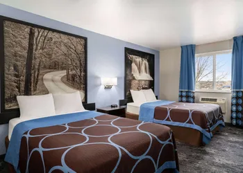 Super 8 by Wyndham Columbus/Edinburgh hotel thumbnail 5