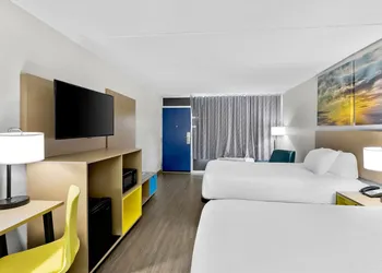 Days Inn by Wyndham Seneca / Clemson Area hotel thumbnail 7