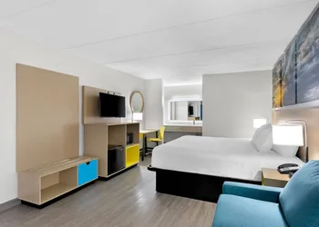 Days Inn by Wyndham Seneca / Clemson Area hotel thumbnail 8