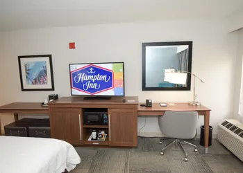 Hampton Inn Lakeland hotel thumbnail 5