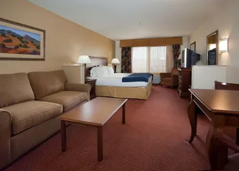 Holiday Inn Express & Suites Tooele by IHG hotel thumbnail 7