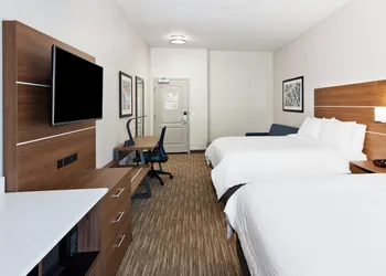 Holiday Inn Express & Suites Rome-East by IHG hotel thumbnail 2
