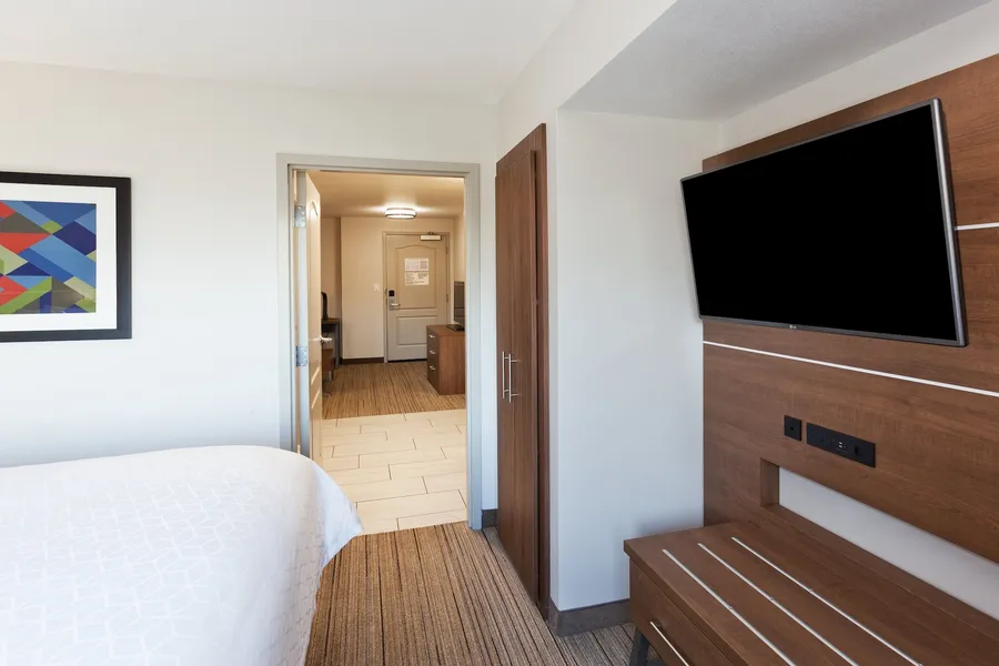 Holiday Inn Express & Suites Rome-East by IHG hotel detail image 6