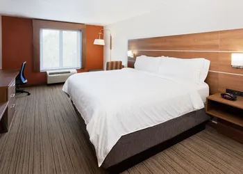 Holiday Inn Express & Suites Rome-East by IHG hotel thumbnail 7
