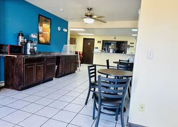 Rodeway Inn Winslow I-40 hotel thumbnail 5