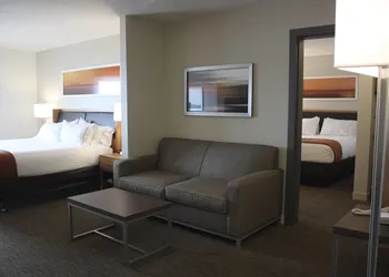 Holiday Inn Express Munising-Lakeview by IHG hotel thumbnail 3