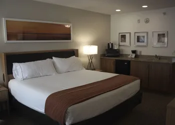 Holiday Inn Express Munising-Lakeview by IHG hotel thumbnail 5