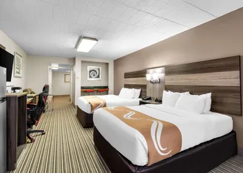 Quality Inn & Suites Altoona hotel thumbnail 6