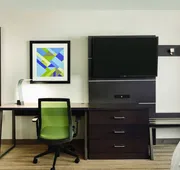 Holiday Inn Express Hotel & Suites Lawton-Fort Sill by IHG hotel detail image 7