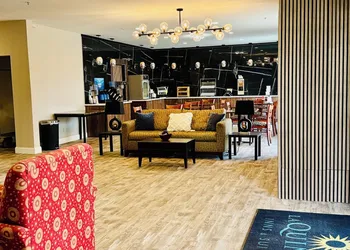 La Quinta Inn & Suites by Wyndham Morgan City hotel thumbnail 4