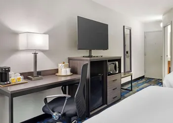 Best Western Mystic Hotel hotel thumbnail 8