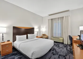 Fairfield Inn & Suites by Marriott Omaha Downtown hotel thumbnail 2