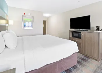 Comfort Inn Dunn near I-95 hotel thumbnail 6