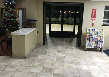 Rodeway Inn Stephenville hotel thumbnail 2