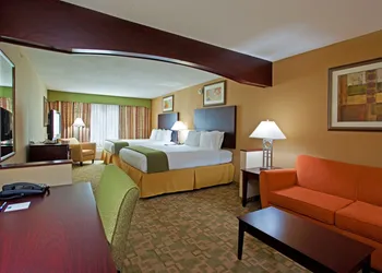 Holiday Inn Express & Suites Dayton South Franklin by IHG hotel thumbnail 2