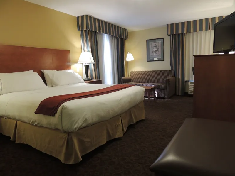 Holiday Inn Express & Suites Birmingham Trussville by IHG hotel detail image 6