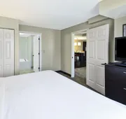 Staybridge Suites Cleveland Mayfield Heights Beachwood by IHG hotel detail image 4
