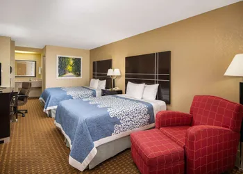Days Inn by Wyndham Thomaston hotel thumbnail 7