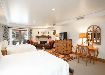 Lodges at Deer Valley hotel thumbnail 8
