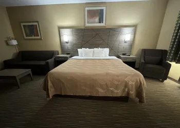 Quality Inn Forsyth - Decatur hotel thumbnail 8