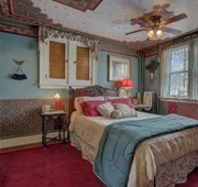 Schuster Mansion Bed & Breakfast hotel detail image 5