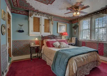 Schuster Mansion Bed & Breakfast hotel thumbnail 5