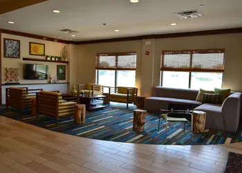 Comfort Suites Bossier City - Shreveport hotel thumbnail 4
