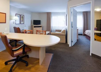 Candlewood Suites Milwaukee Brown Deer by IHG hotel thumbnail 2