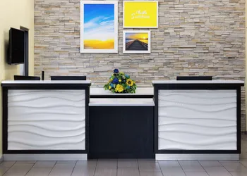 Days Inn by Wyndham Ladson Summerville Charleston hotel thumbnail 3