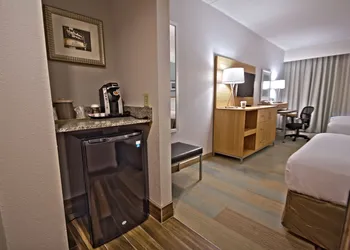 Holiday Inn Manahawkin/Long Beach Island by IHG hotel thumbnail 2