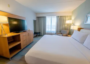 Holiday Inn Manahawkin/Long Beach Island by IHG hotel thumbnail 5
