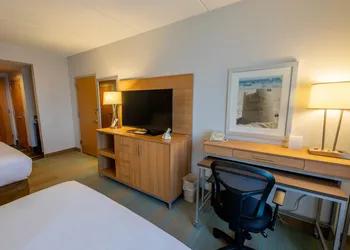 Holiday Inn Manahawkin/Long Beach Island by IHG hotel thumbnail 6