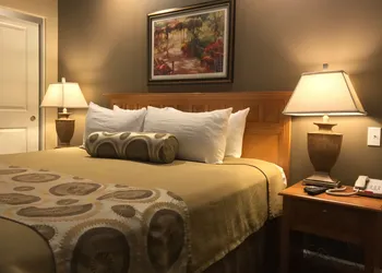 The Oasis hotel thumbnail 3