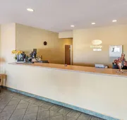 Econo Lodge Colorado Springs near Airport hotel detail image 4