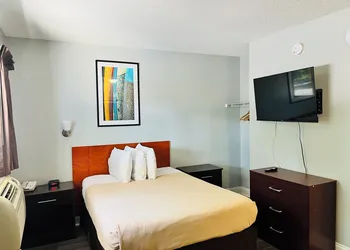 Tampa Bay Extended Stay Airport hotel thumbnail 7