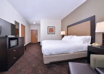 Holiday Inn Express Hotel & Suites Lancaster-Lititz by IHG hotel thumbnail 2
