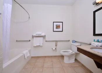 Holiday Inn Express Hotel & Suites Lancaster-Lititz by IHG hotel thumbnail 7