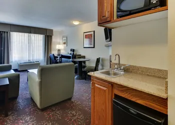 Holiday Inn Express Hotel & Suites Lancaster-Lititz by IHG hotel thumbnail 8