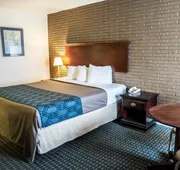Rodeway Inn & Suites Wilmington North hotel detail image 7