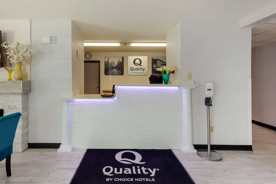 Quality Inn Lee - Lenox South hotel detail image 2