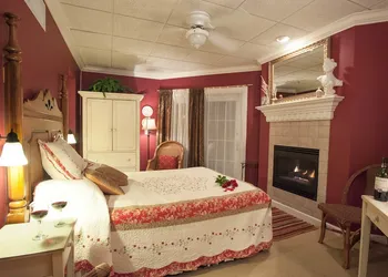 Old Town GuestHouse B&B hotel thumbnail 5