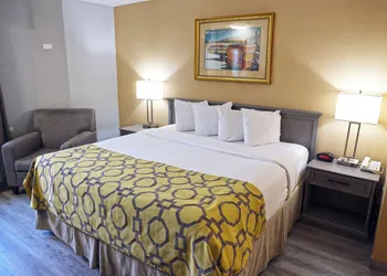 Baymont by Wyndham Barstow Historic Route 66 hotel thumbnail 8