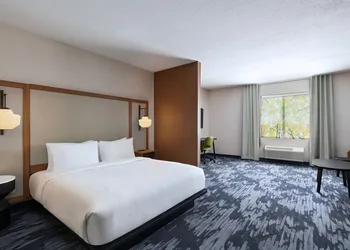 Fairfield Inn & Suites Hillsboro hotel thumbnail 5