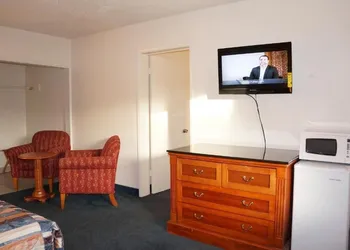 Classic Inn Red Bluff hotel thumbnail 6