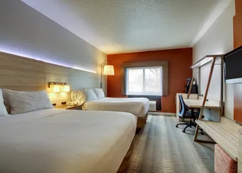 Holiday Inn Express Milwaukee North Brown Deer/Mequon by IHG hotel thumbnail 2