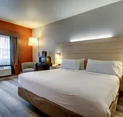 Holiday Inn Express Milwaukee North Brown Deer/Mequon by IHG hotel detail image 3