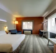 Holiday Inn Express Milwaukee North Brown Deer/Mequon by IHG hotel detail image 7