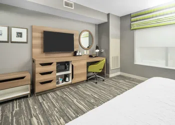 Hampton Inn by Hilton Wilson hotel thumbnail 3