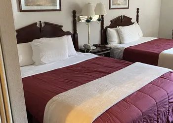 Voyageur Inn and Conference Center hotel thumbnail 7